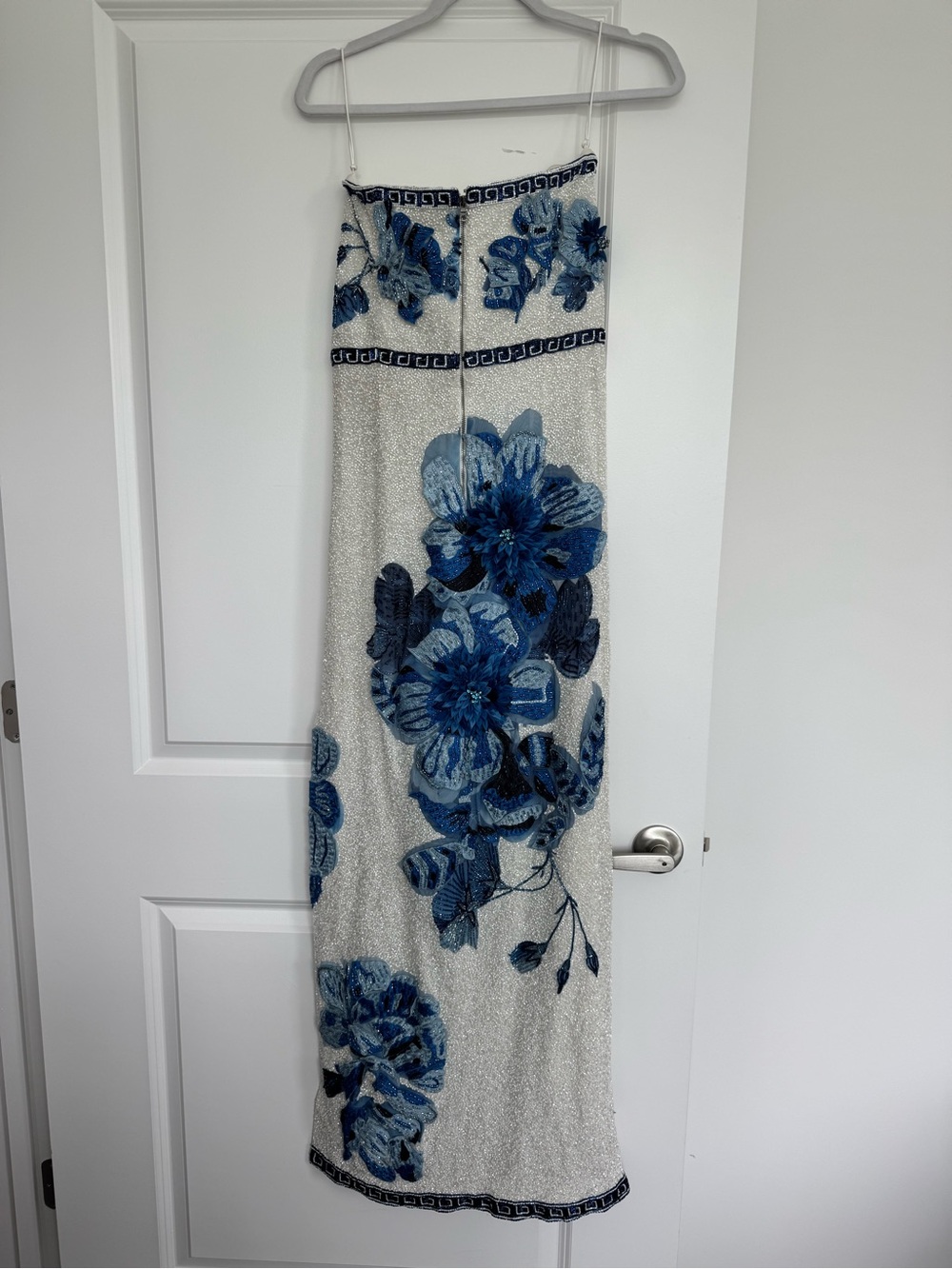 Alice + Olivia Embellished Georgie Dress - Picture 9 of 9
